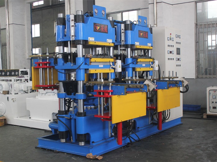 250T前后雙出模熱水袋專用機(jī)